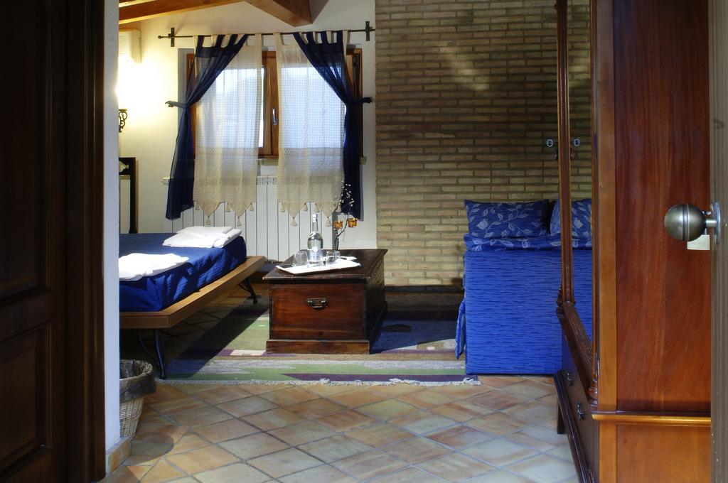 La Casa Sulla Collina D'Oro Bed and Breakfast Piazza Armerina Exteriör bild