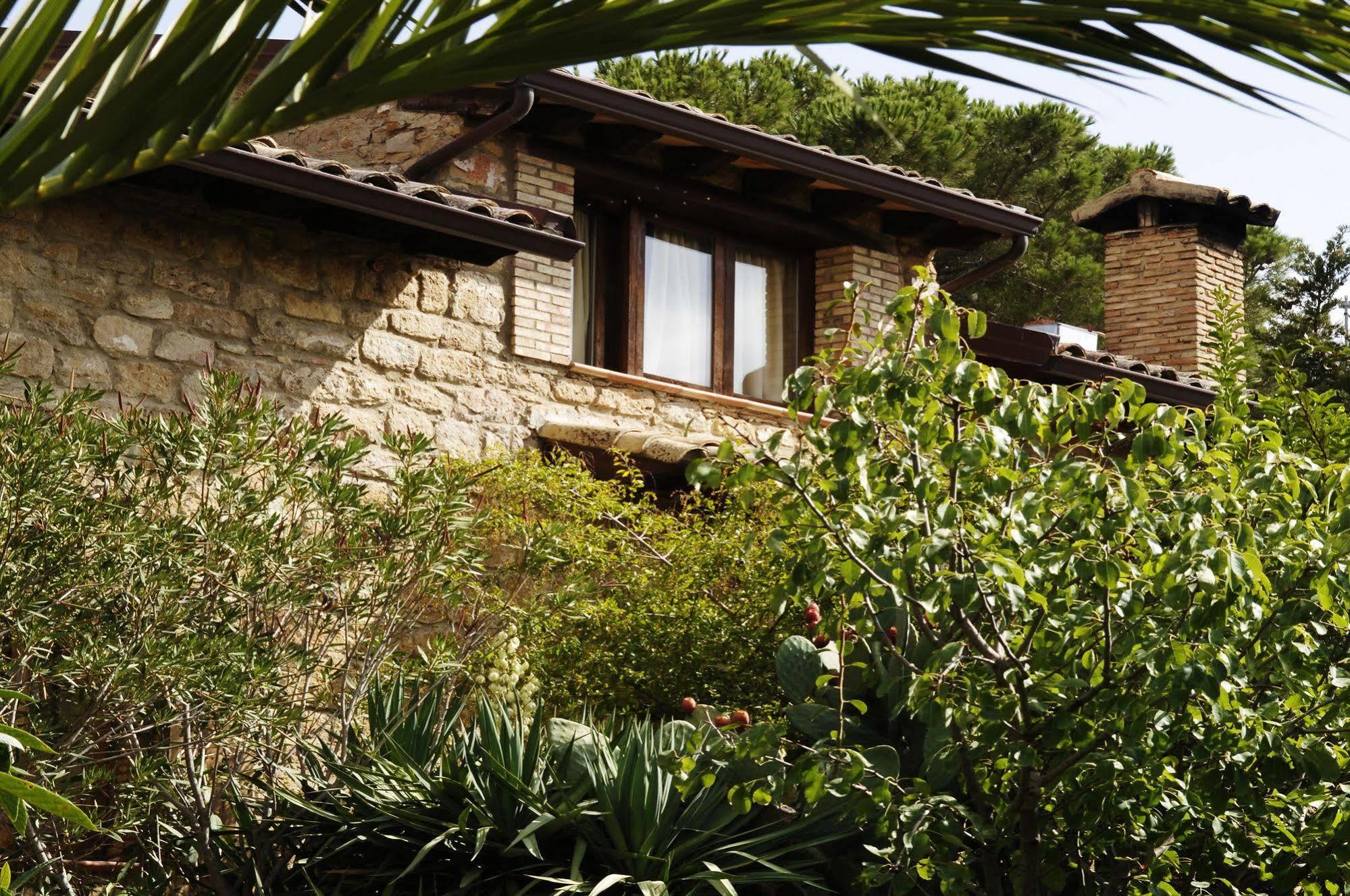 La Casa Sulla Collina D'Oro Bed and Breakfast Piazza Armerina Exteriör bild
