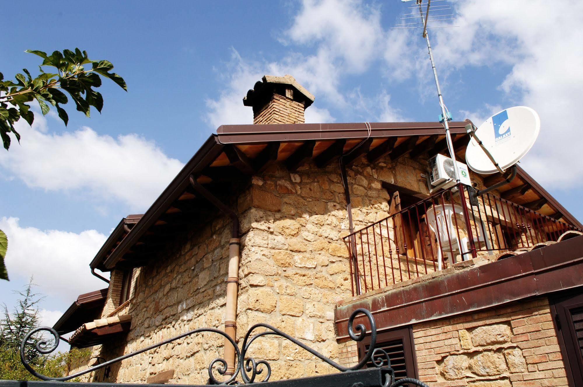 La Casa Sulla Collina D'Oro Bed and Breakfast Piazza Armerina Exteriör bild